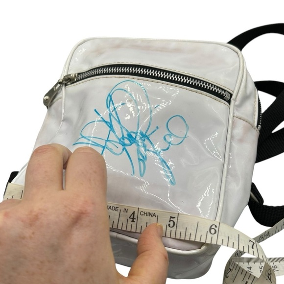RARE KATHARINE MCPHEE AUTOGRAPHED BACKPACK FIRST TOUR AT SIX FLAGS UNIQUE